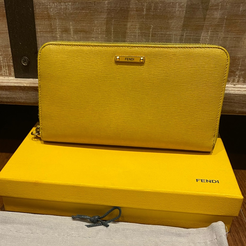 Fendi ziparound wallet